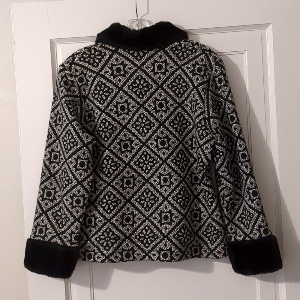 Faux Fur Quilted Jacket Collar Cuffs Black and White Artsy Petite Small - Picture 5 of 6